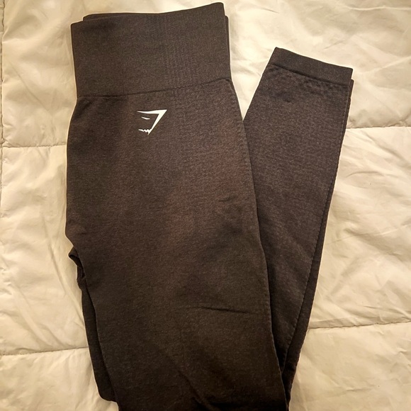 GYM SHARK EVERYDAY SEAMLESS LEGGINGS - Picture 1 of 3